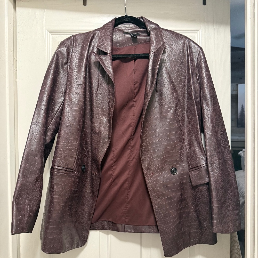 Faux snakeskin blazer